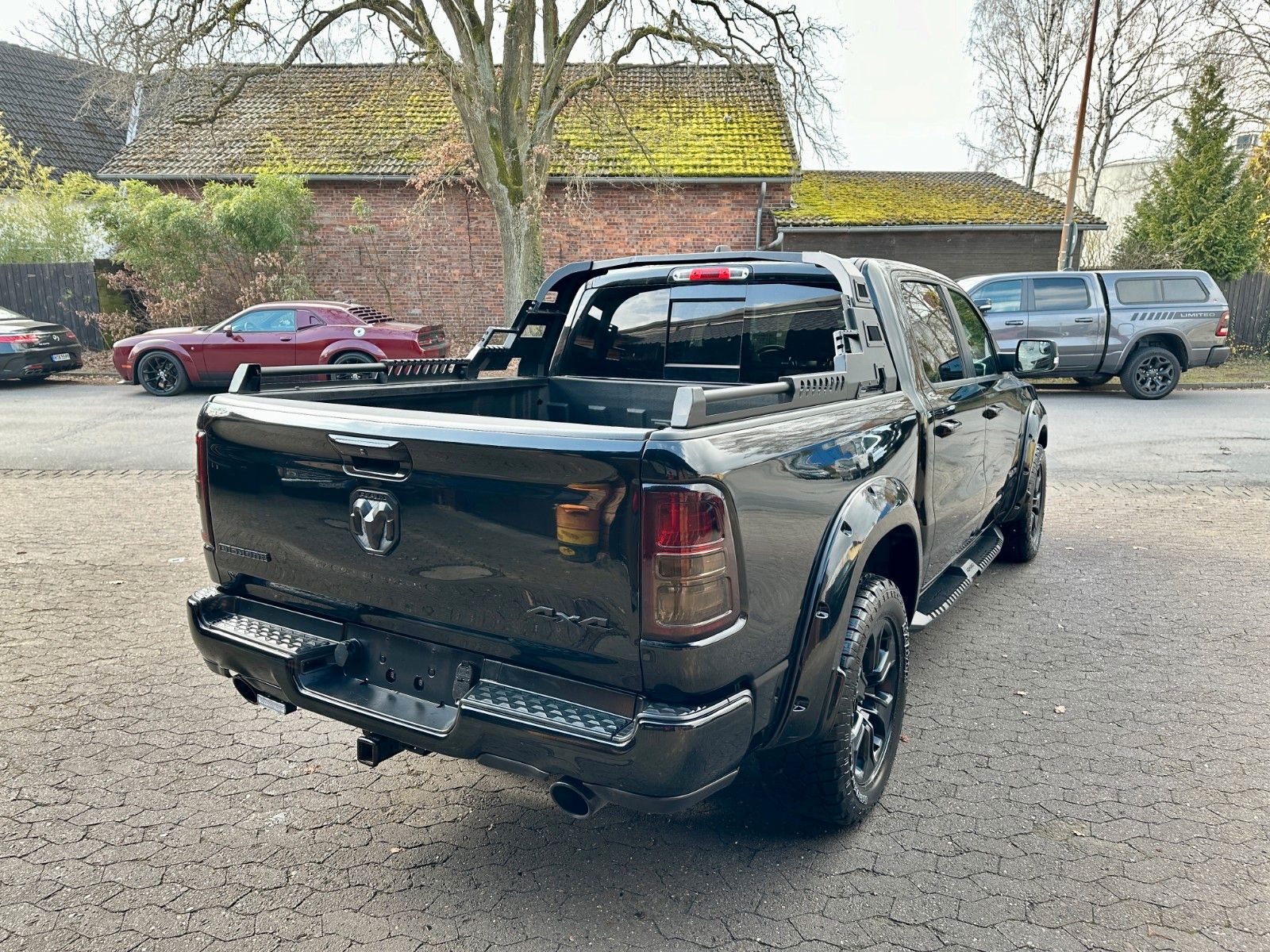 Dodge 1500 V8 5,7L*LPG*4X4*OFF-ROAD*AHK*BÜGEL*GARANTIE