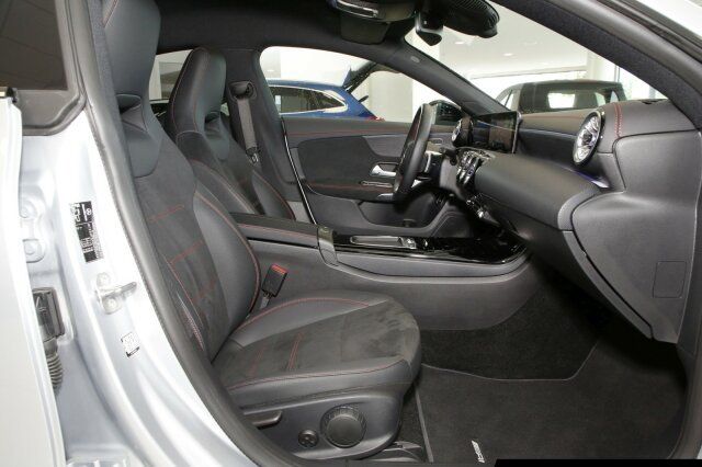 Mercedes-Benz CLA 220 4M Coupé AMG Line - Samsaru's Car Outlet