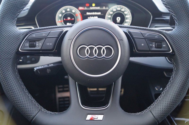 Audi A4 Avant S-Line 40TFSI - Samsaru's Car Outlet