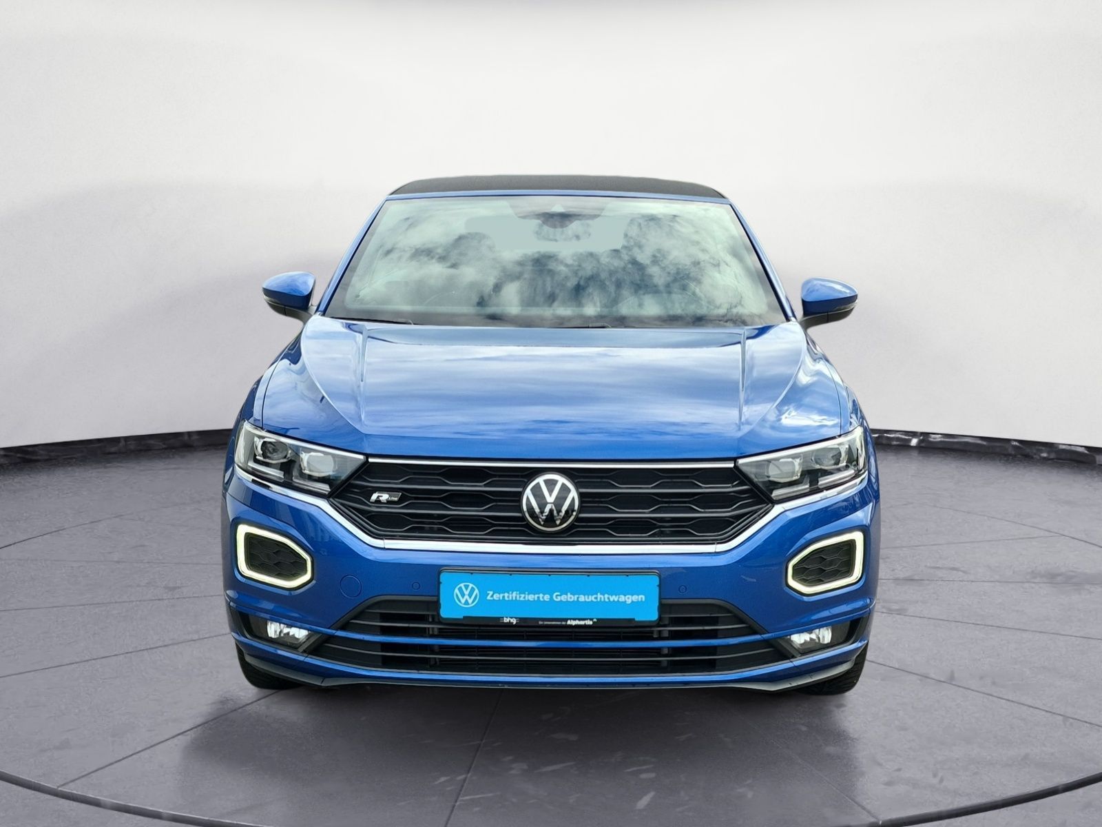 Volkswagen T-Roc R-Line - Samsaru's Car Outlet