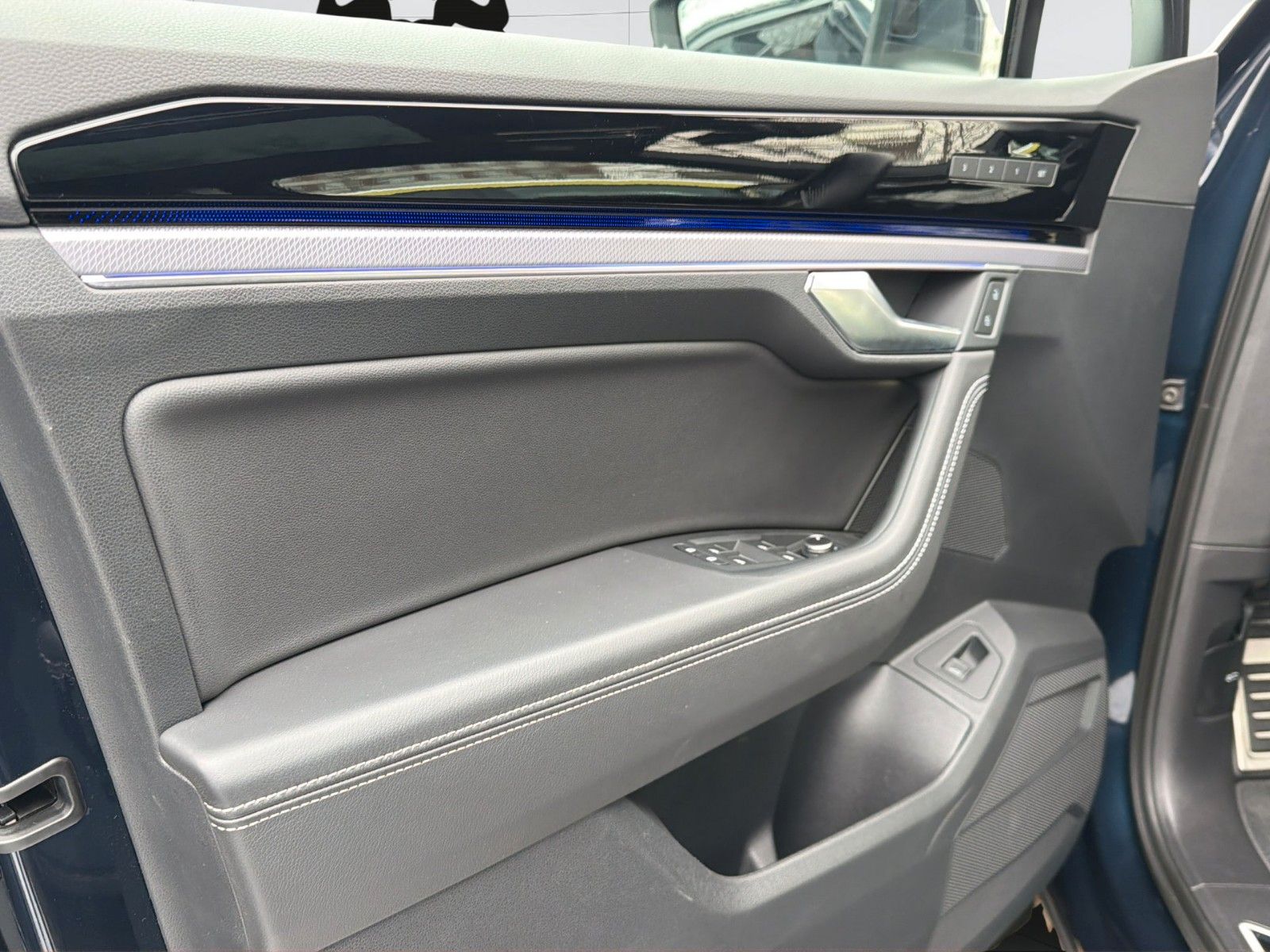 Volkswagen Touareg TDI 4Motion R Line 21" DYNAUDIO SD LEDER