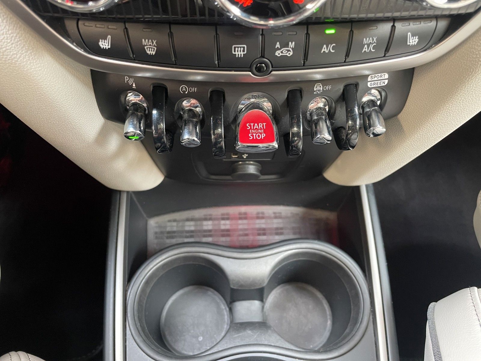 MINI Cooper Countryman YoursT - Samsaru's Car Outlet