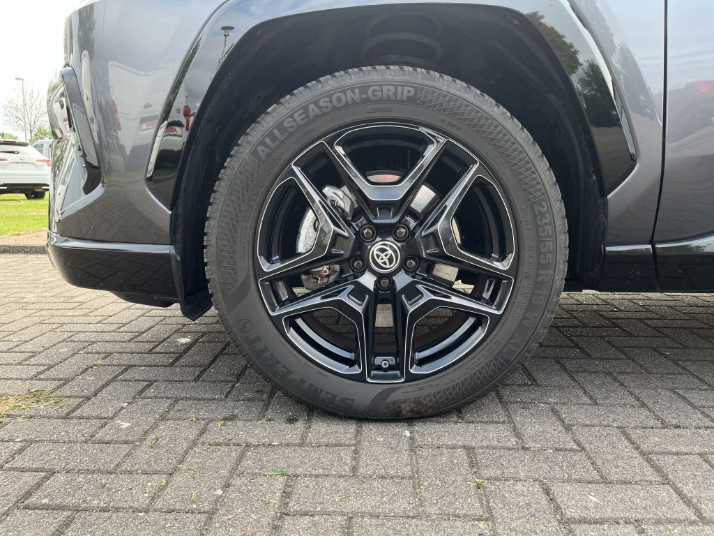 Toyota RAV 4 2.5 4x4 Hybrid GR SPORT