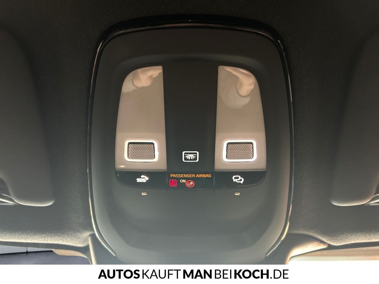 Volvo XC40 B3 DKG Core AHK LED SHZ/LHZ NAVI PDC/CAM!