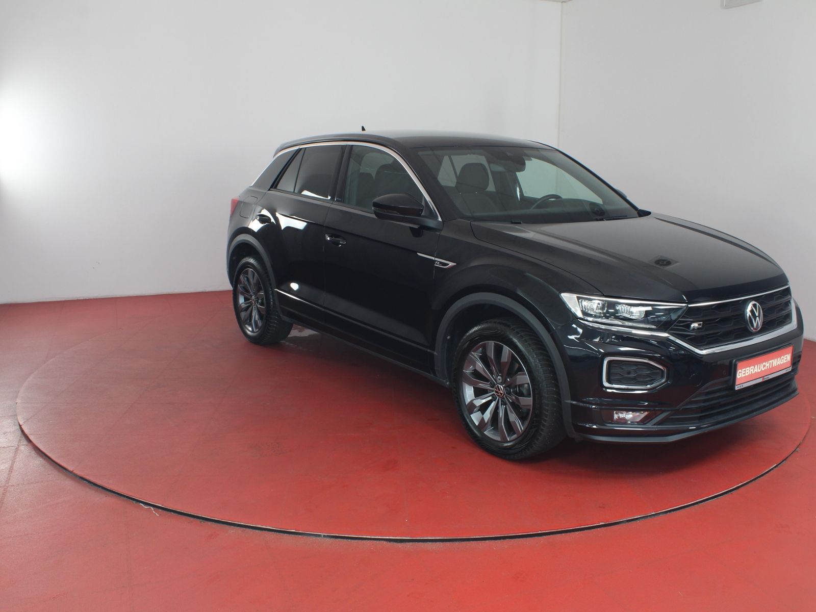 Volkswagen T-Roc R-Line - Samsaru's Car Outlet