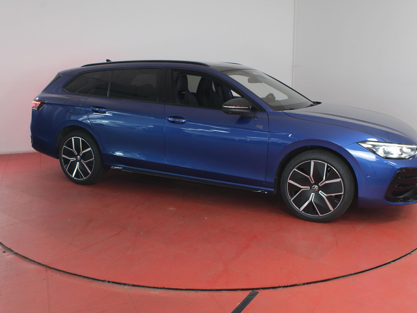Volkswagen Passat Variant R-Line 1.5TSI e-Hybrid 398,-ohne