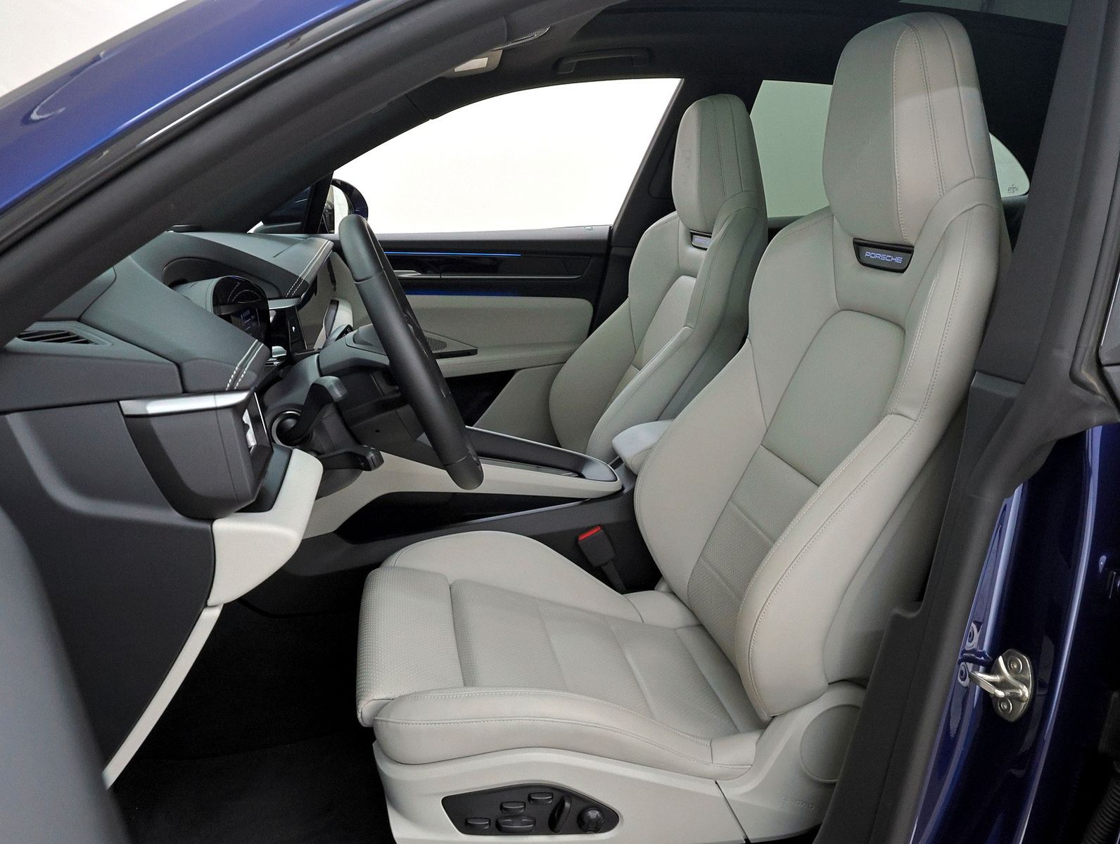 Porsche Macan Electric 4