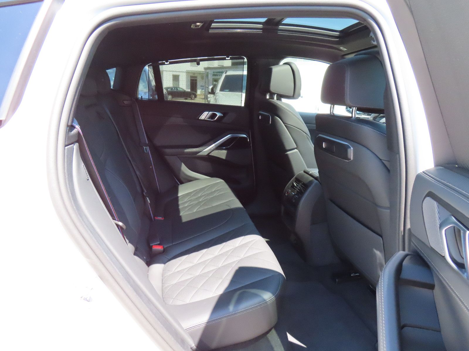 BMW X6 30 d xDrive M Sport - Samsaru's Car Outlet