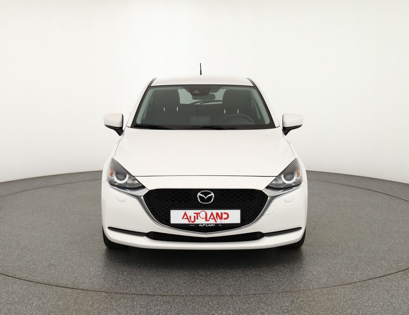 Mazda 2 1.5 SKYACTIV-G 90 Aut. - Samsaru's Car Outlet