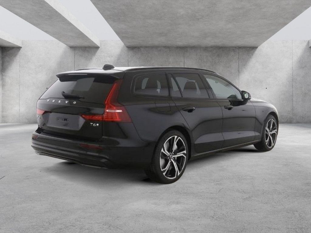 Volvo V60 T6 Ultra Dark Recharge Plug-In Hybrid AWD