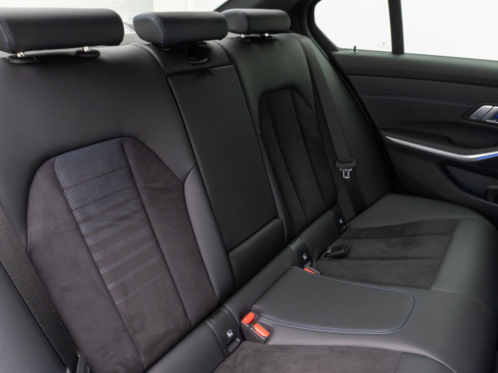BMW 330i xD M Sport - Samsaru's Car Outlet