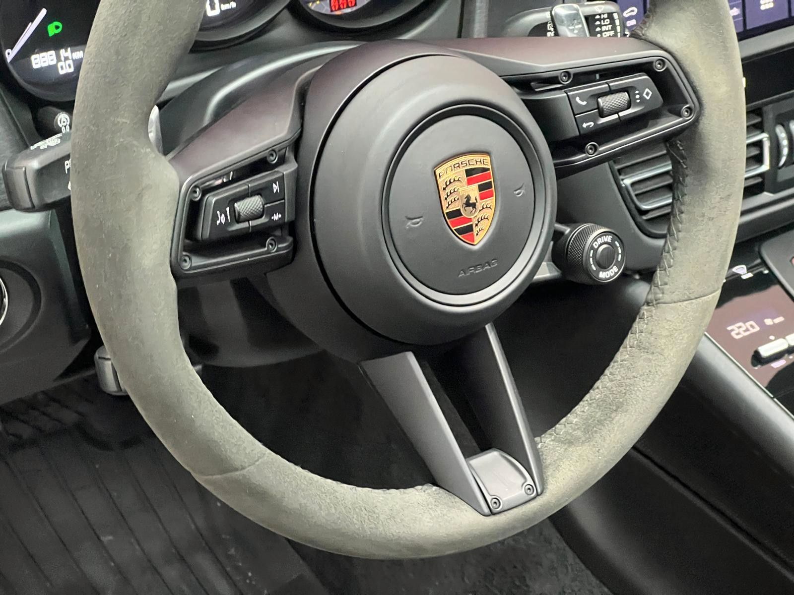 Porsche Macan GTS - Samsaru's Car Outlet