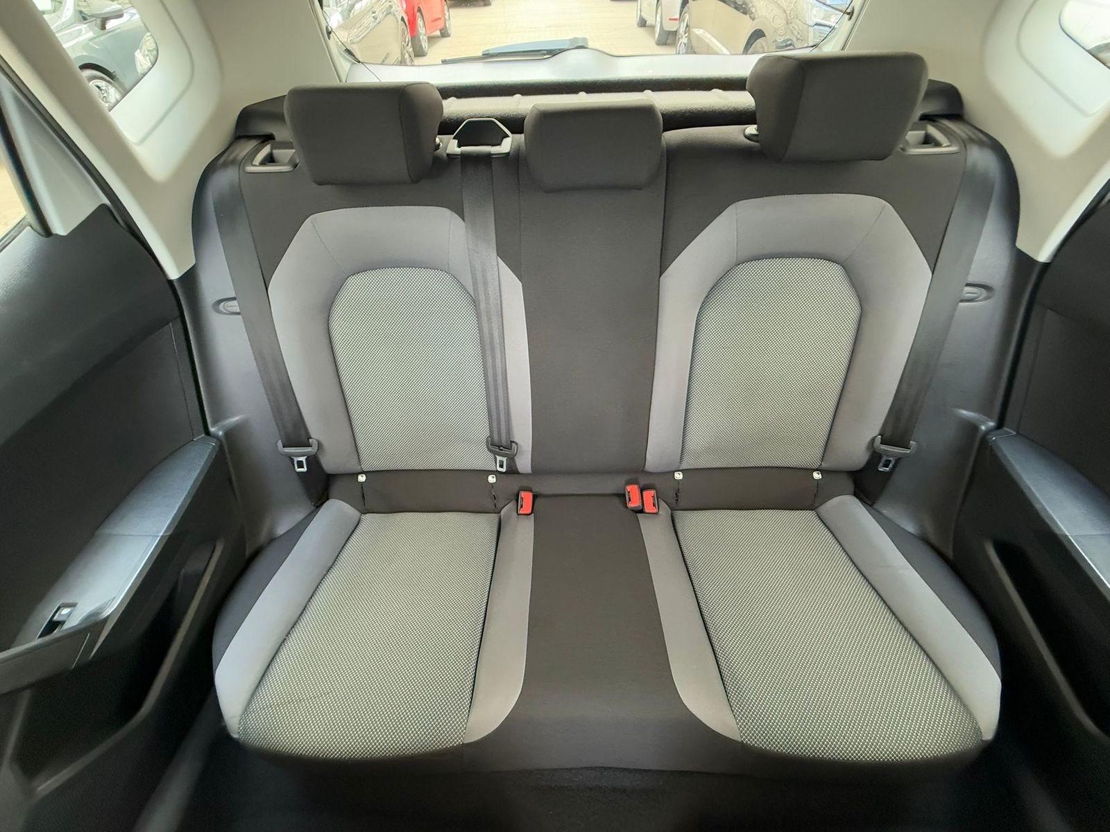 Seat Arona 1.0 TSI Style - Samsaru's Car Outlet