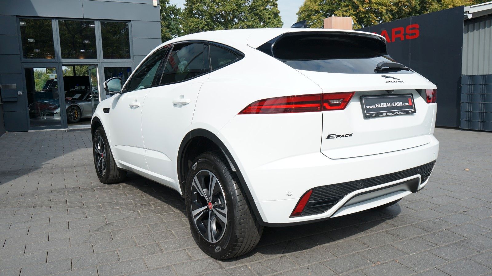Jaguar E-PACE D200 R-DYNAMIC S*AWD*BLACK PACK*
