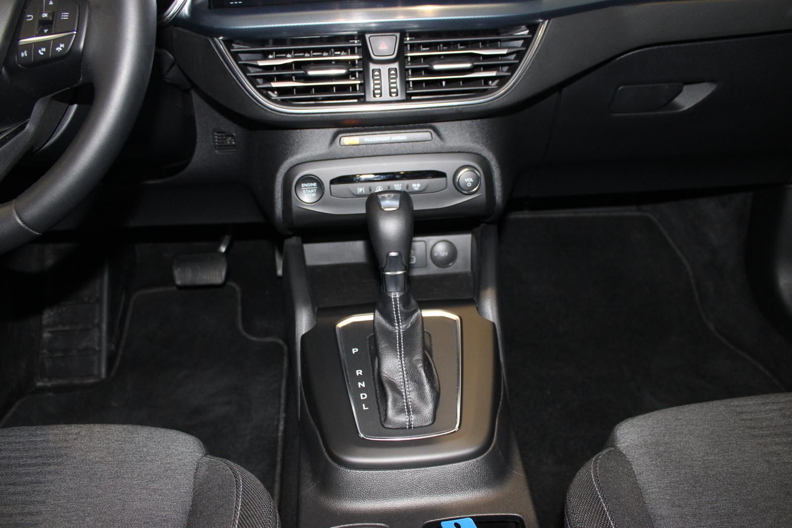 Ford Focus Turnier 1.0 MHEV Active Navi LED Lenk/SHZ