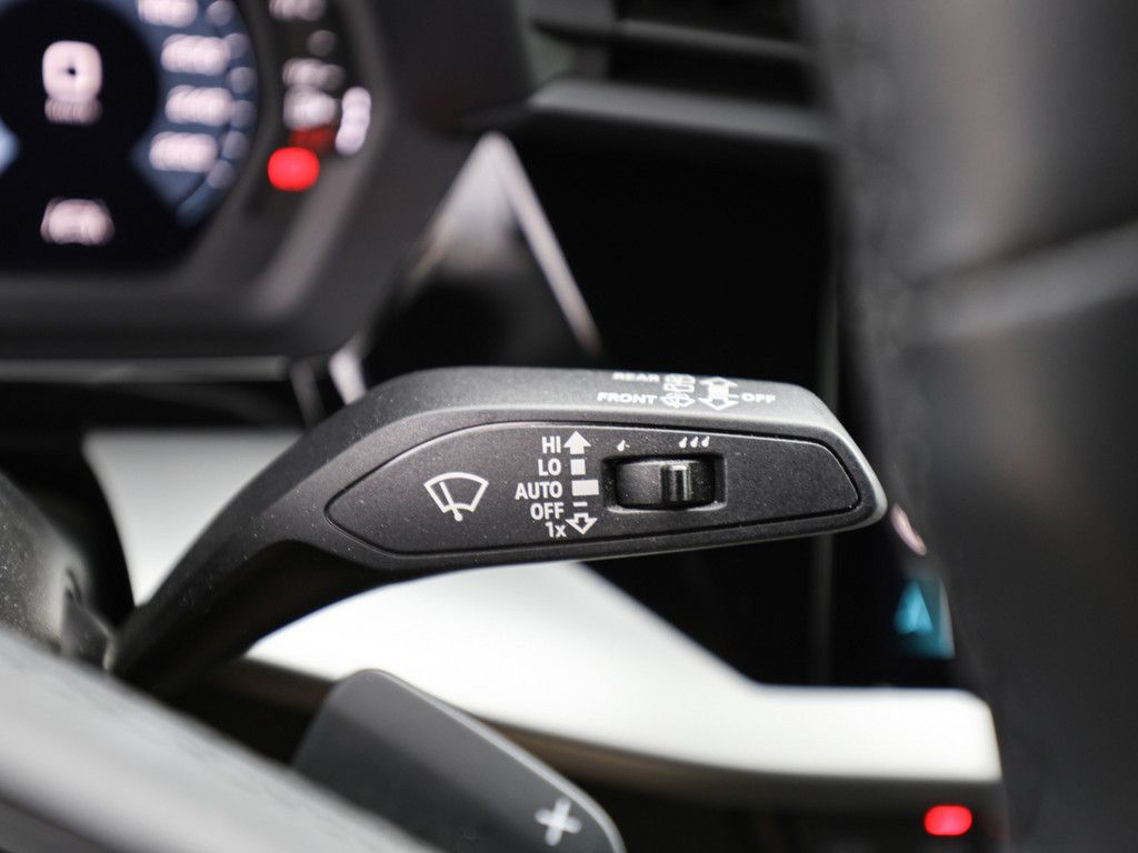 Audi A3 Sportback S line 45 TFSI e S tronic LED SHZ