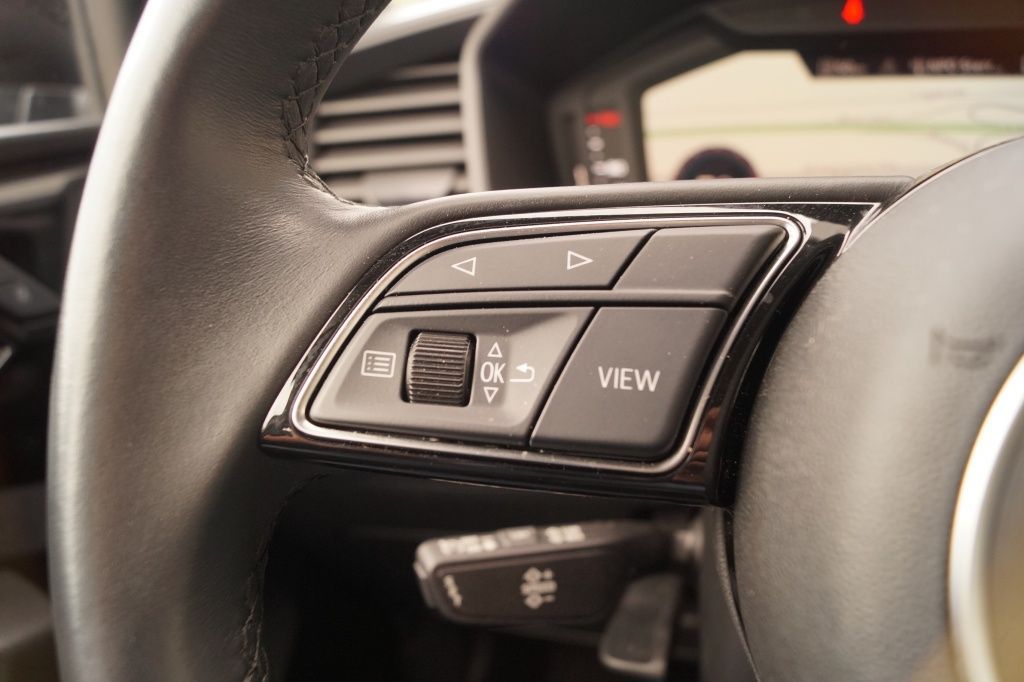 Audi A1 Sportback 25 TFSI automatik Pro Line -NAVI-EC