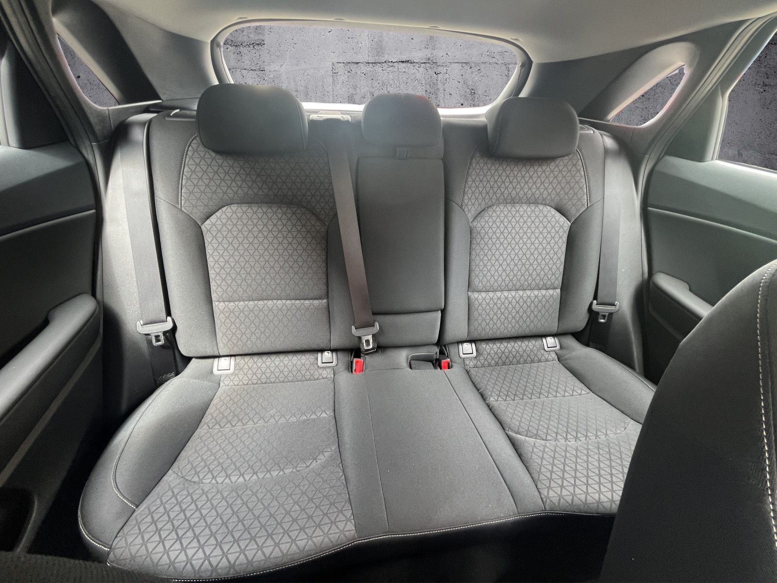 Kia Ceed 1.4 T-GDi Spirit - Samsaru's Car Outlet