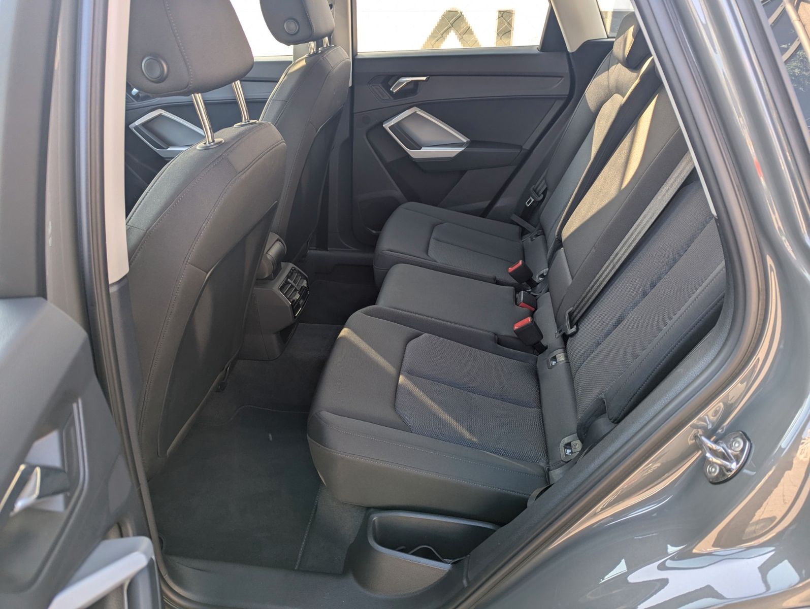 Audi Q3 35 TDI quattro S line - Samsaru's Car Outlet