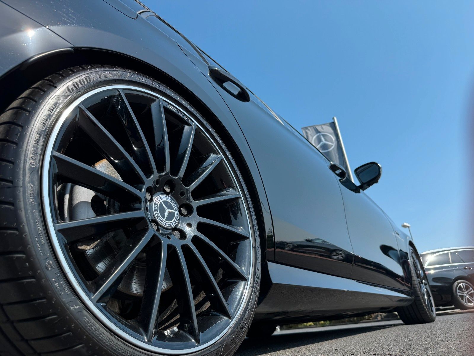 Mercedes-Benz E 400d 4M AMG+Burm+Pano+AHK+Distr+Memory+Night