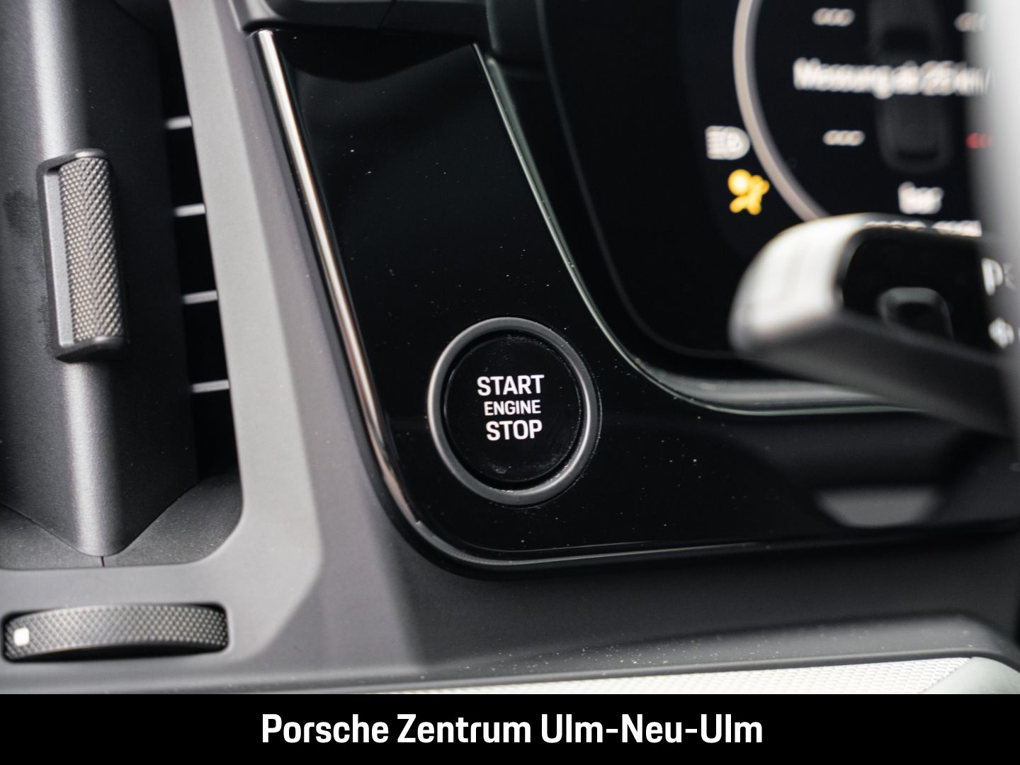 Porsche Cayenne Hinterachslenkung InnoDrive Head-Up