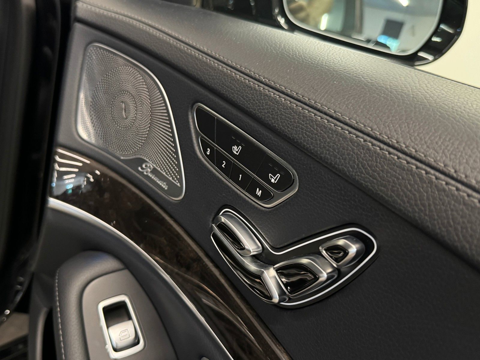 Mercedes-Benz S 350 d 4Matic - Samsaru's Car Outlet
