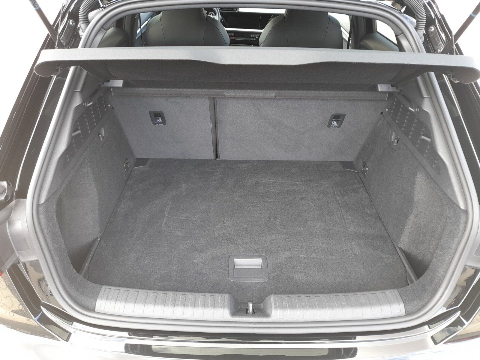 Audi A3 Sportback 30 TFSI S-Line LED SHZ Tempo