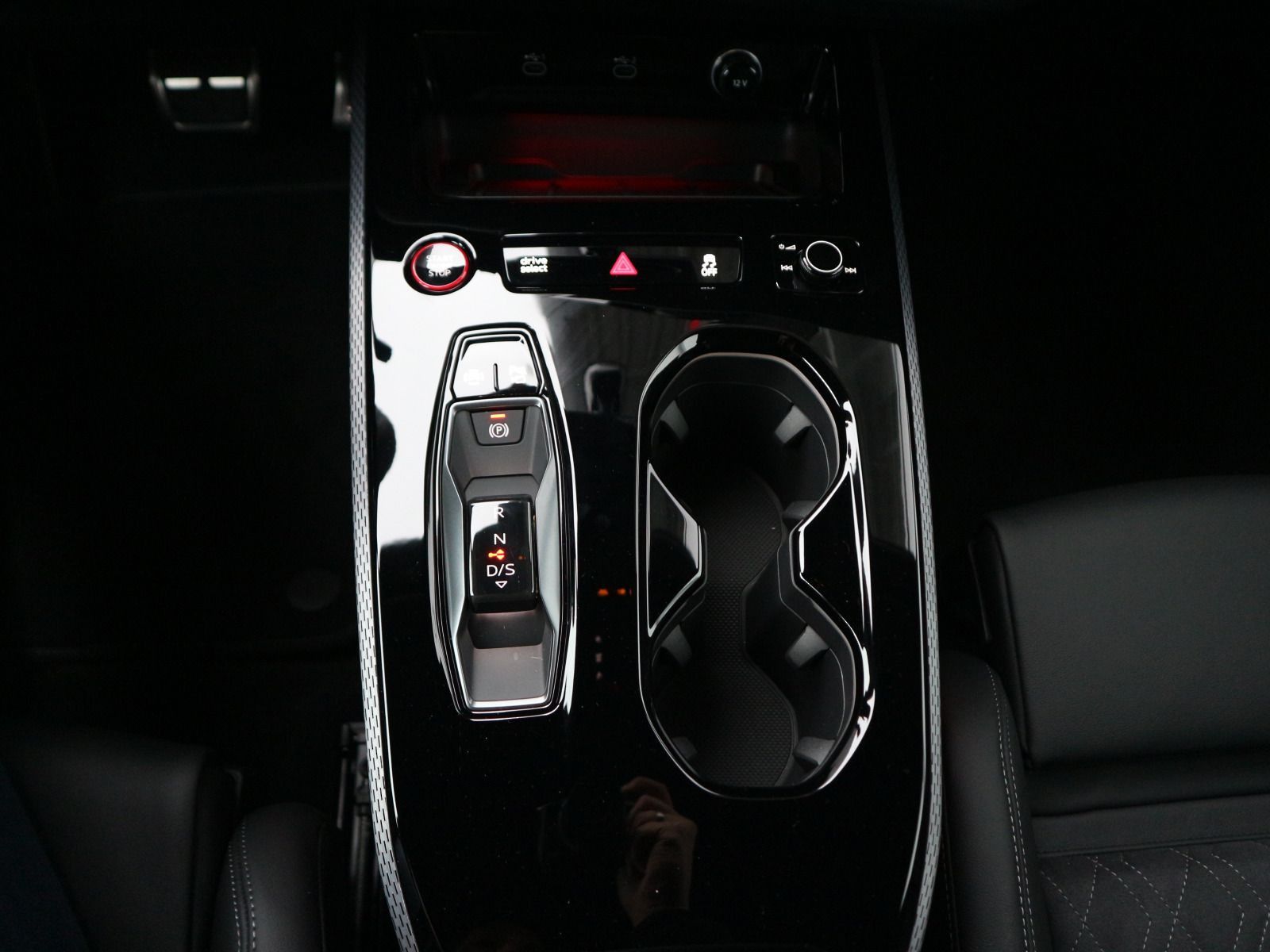 Audi A5 Avant TDI quattro 150 kW S tronic S line*AHK*