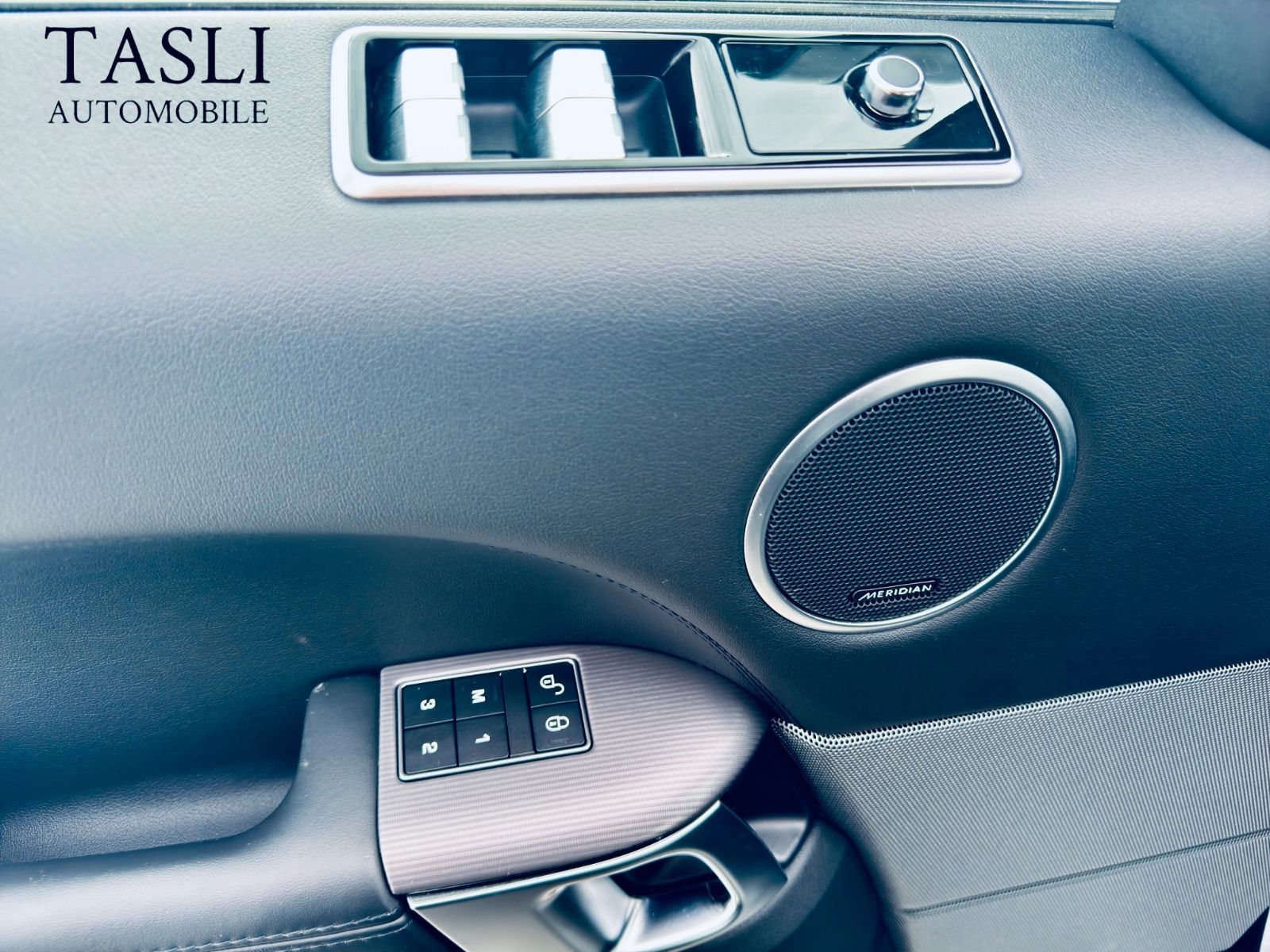 Range Rover Sport HSE Dynamic P400e BLACK - Samsaru's Car Outlet