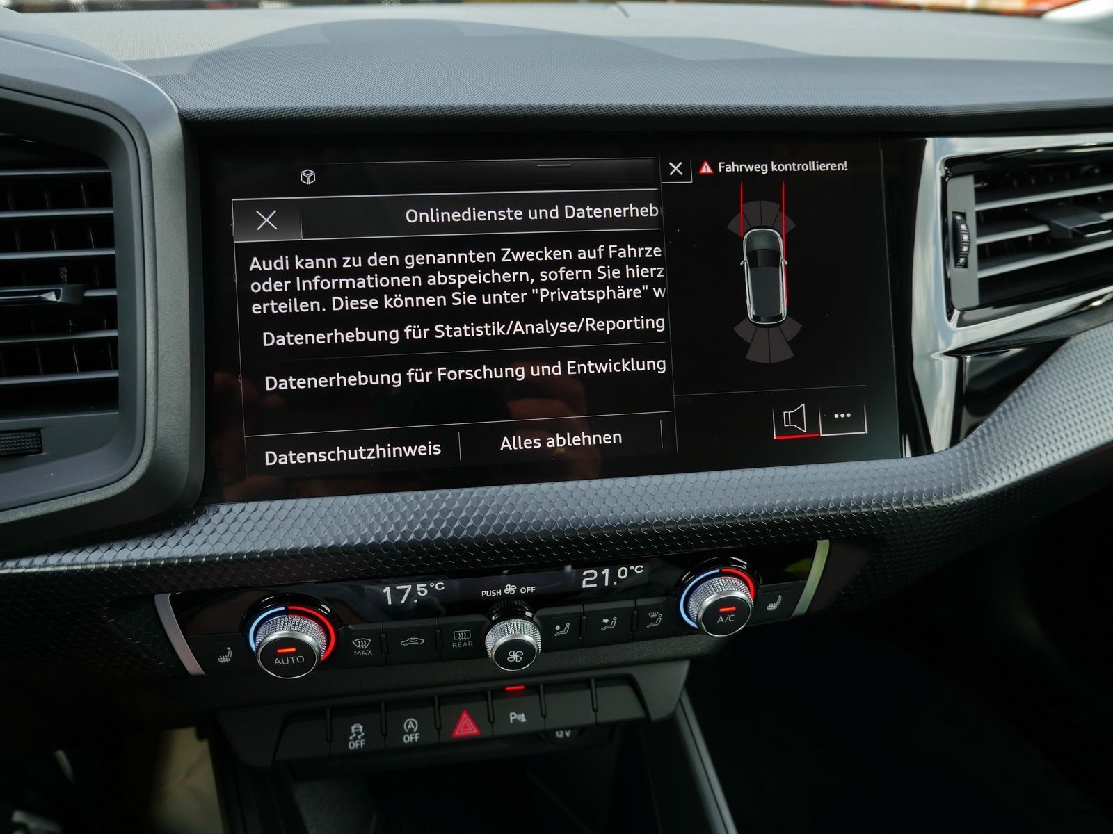Audi A1 Sportback advanced 25 TFSI - Samsaru's Car Outlet