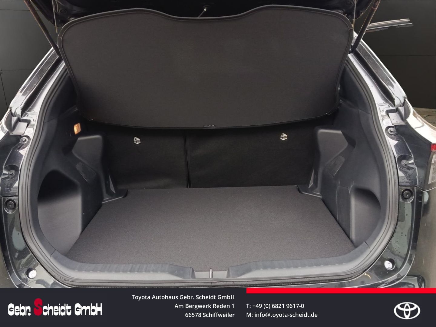 Toyota Yaris Cross Hybrid Apple CarPlay  Android Auto L