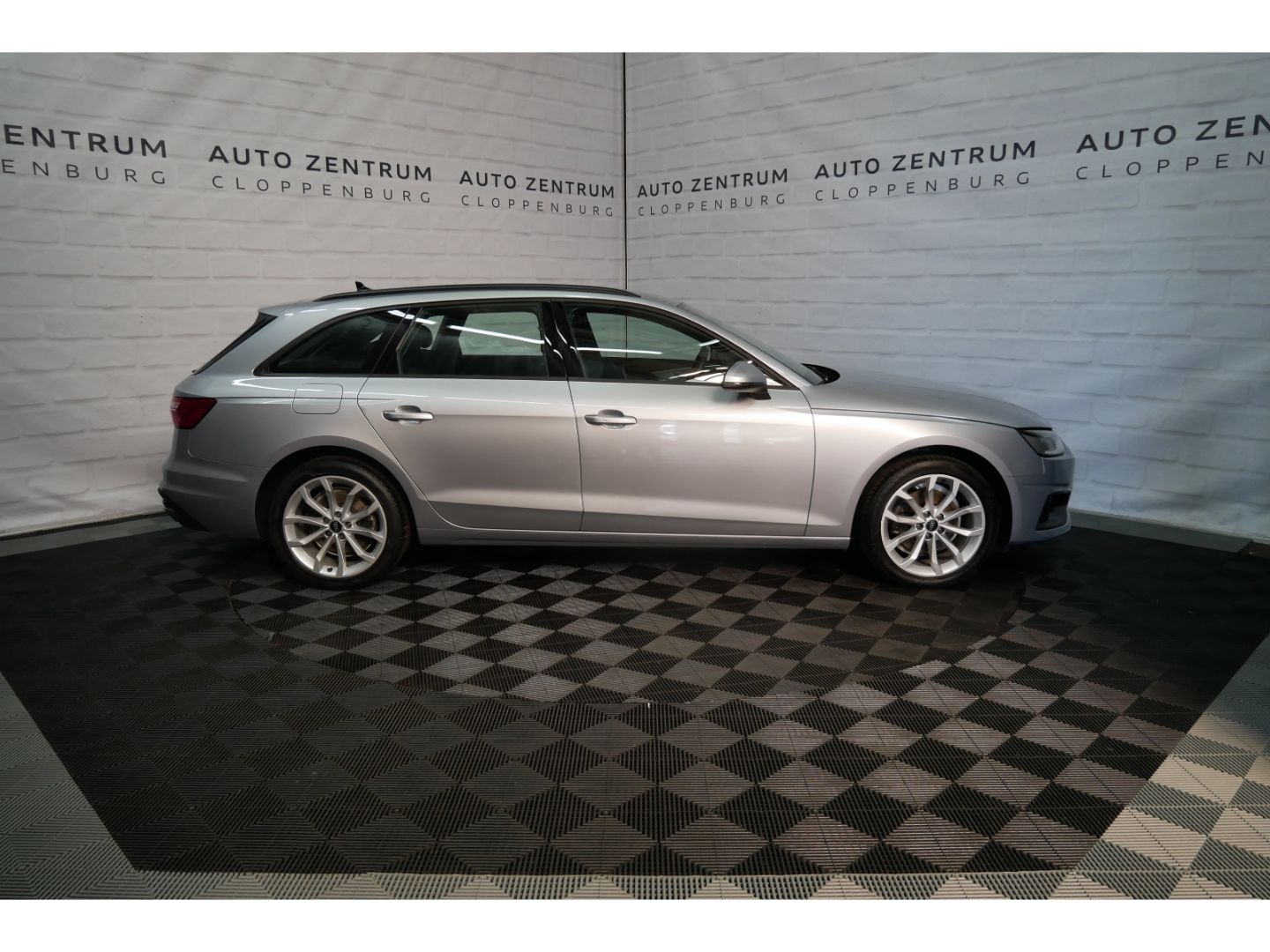 Audi A4 Avant 30 TDI - Samsaru's Car Outlet