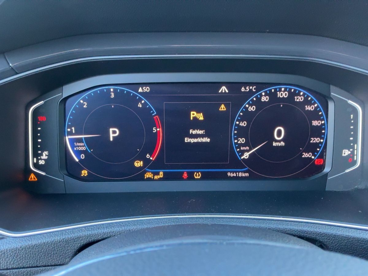 Volkswagen T-Roc 2.0TDI 4M DSG SPORT - Samsaru's Car Outlet
