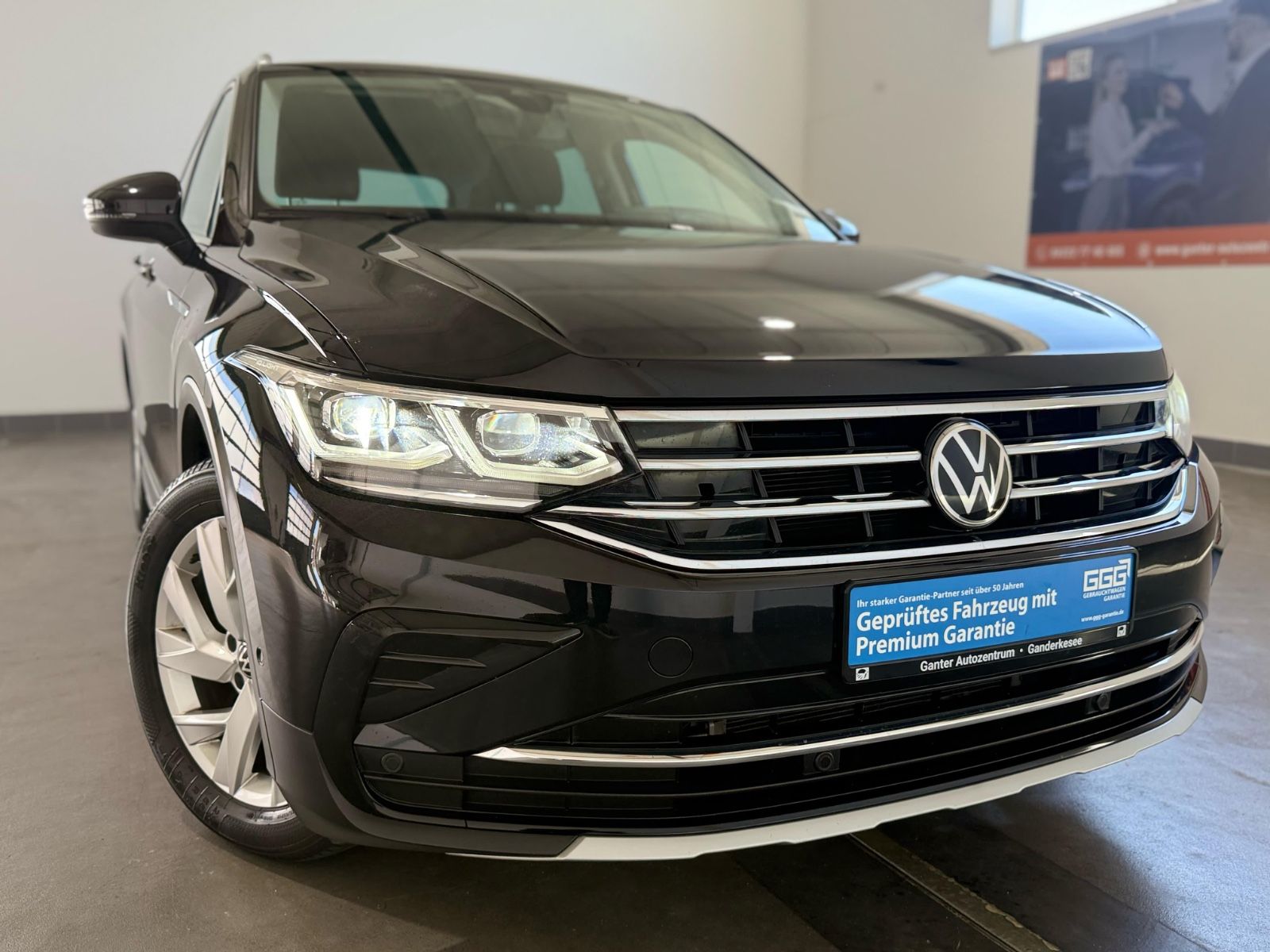 Volkswagen Tiguan Elegance 2.0 TDI DSG - Samsaru's Car Outlet
