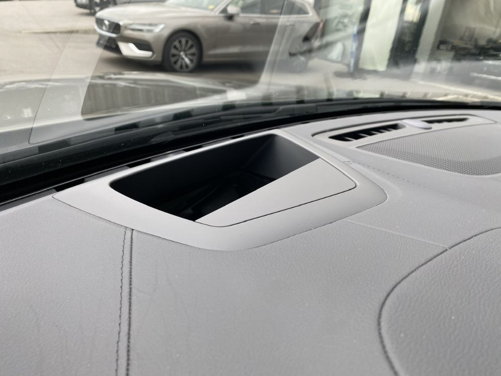 Volvo V60 R-Design Recharge Plug-In Hybrid AWD T6 Twin