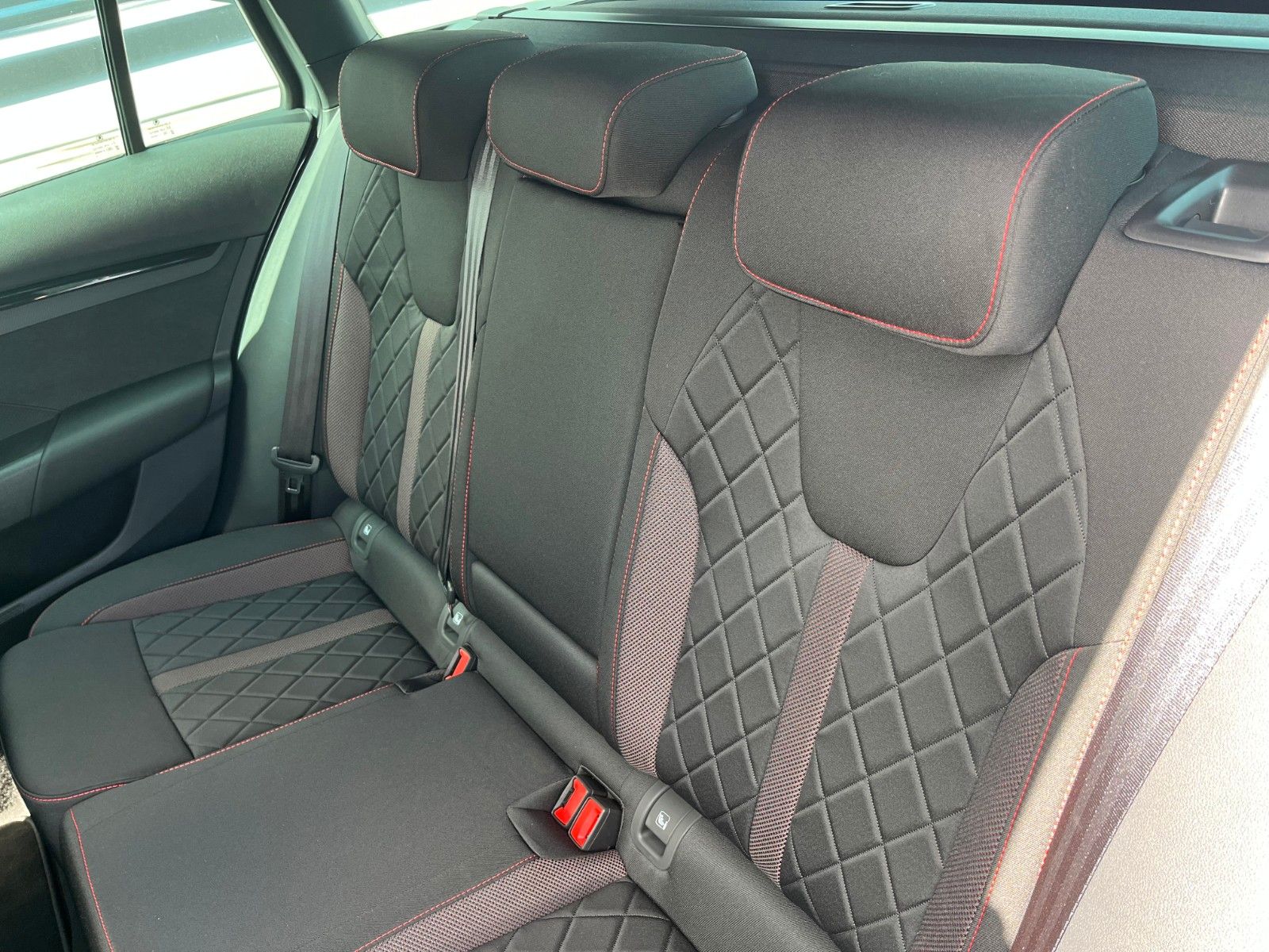 Skoda Octavia RS 2.0TSI - Samsaru's Car Outlet