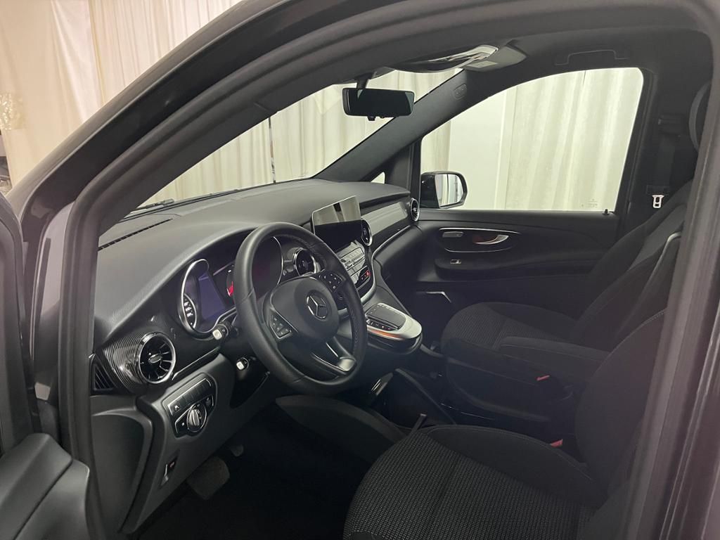 Mercedes-Benz V 300d EditionSport - Samsaru's Car Outlet