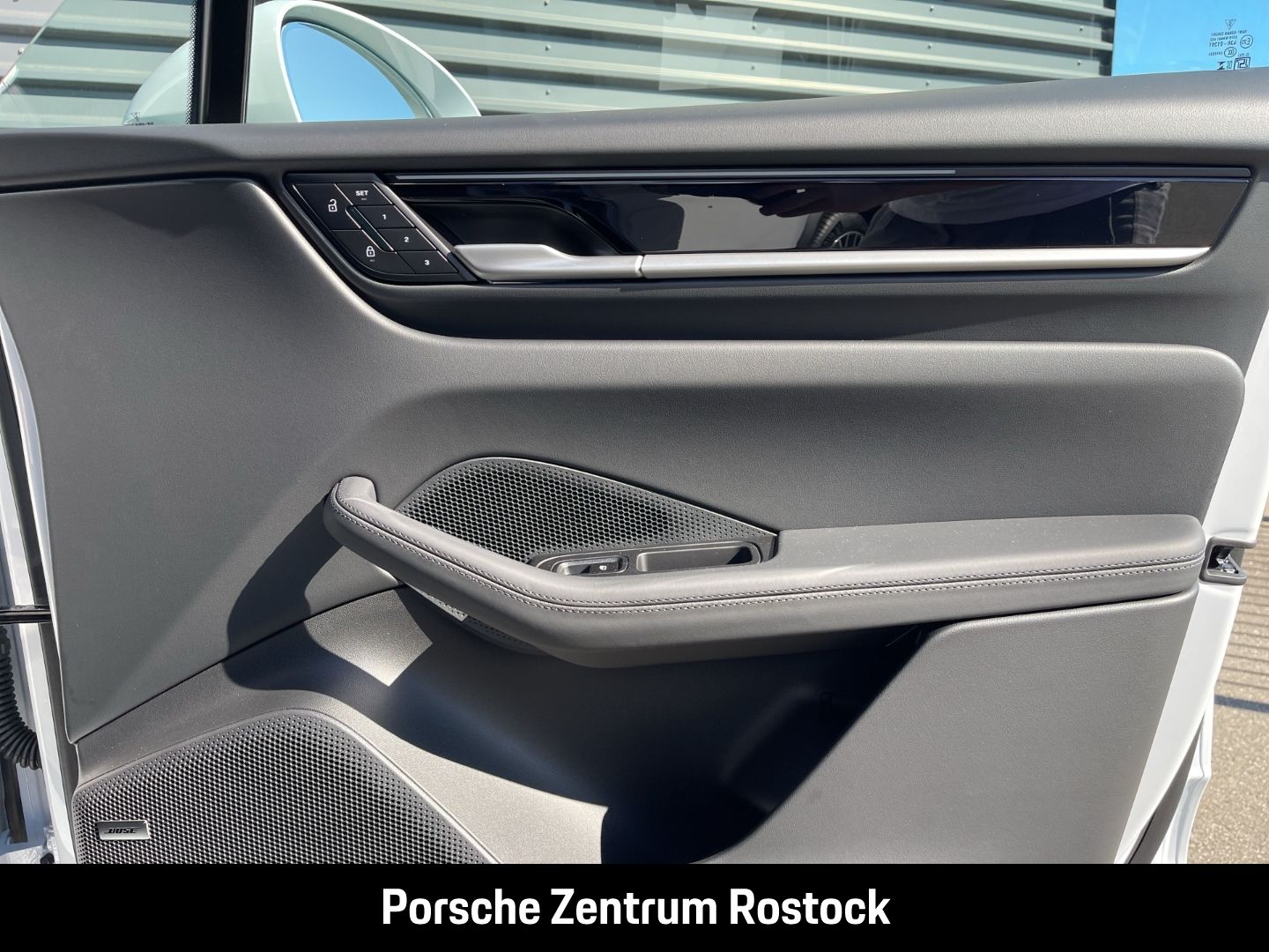 Porsche Macan InnoDrive BOSE Luftfederung 21-Zoll