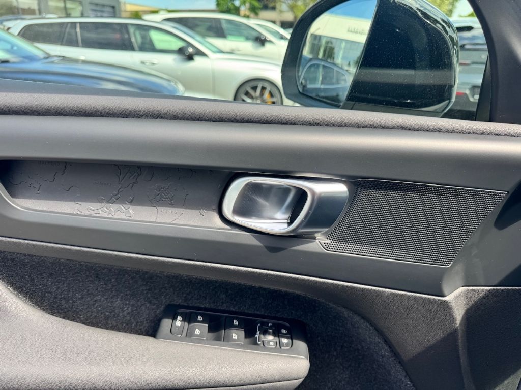 Volvo XC40 Plus (EX40) Recharge Pure Electric StandHZG