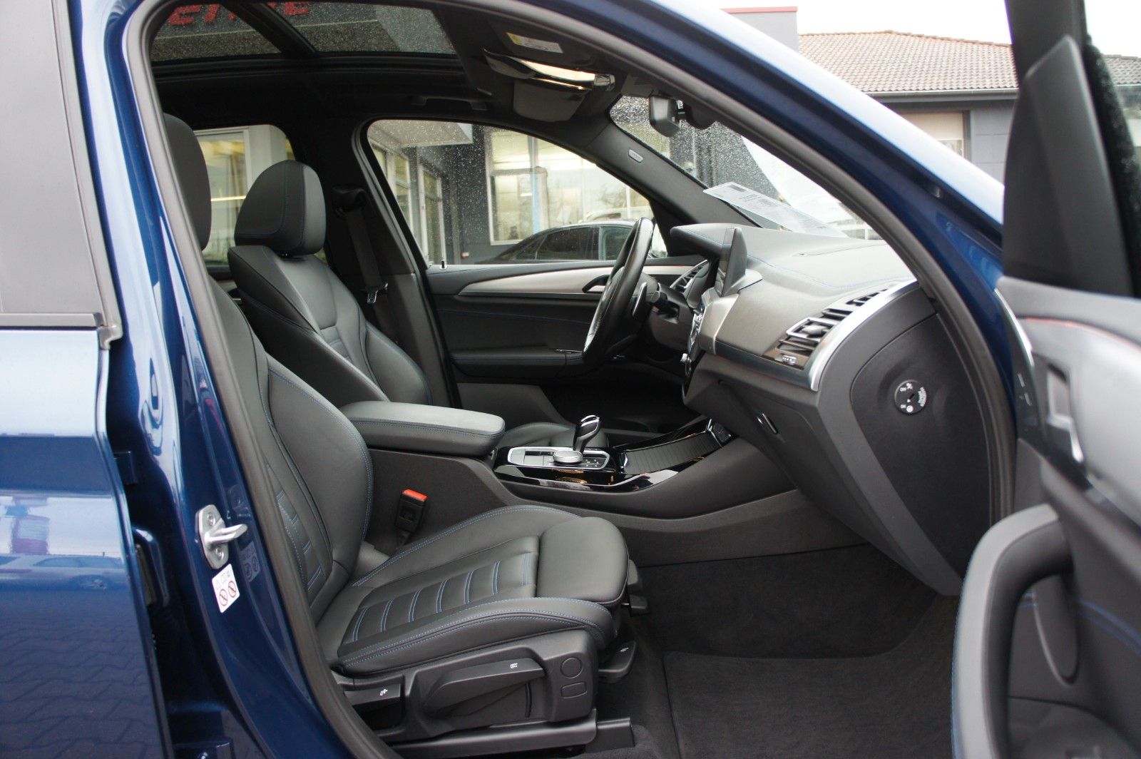 BMW X3 30d xDrive *M-SPORT*STANDHZG*360°*AHK*