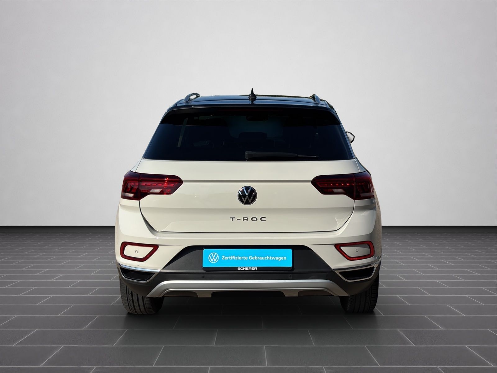 Volkswagen T-Roc Style 1.5 TSI DSG - Samsaru's Car Outlet