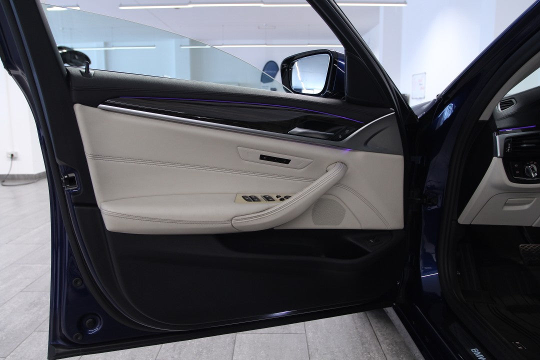 BMW 530d Limuzina xDrive, Individual