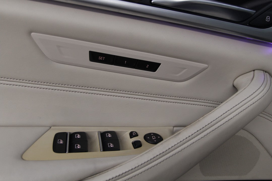 BMW 530d Limuzina xDrive, Individual