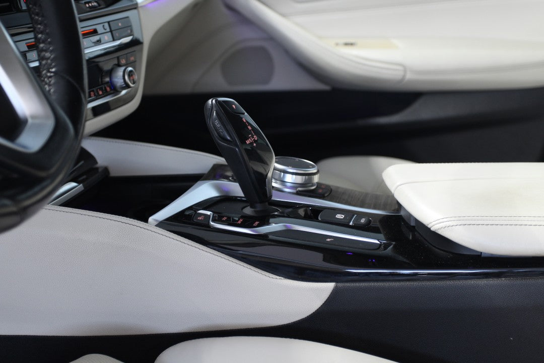 BMW 530d Limuzina xDrive, Individual