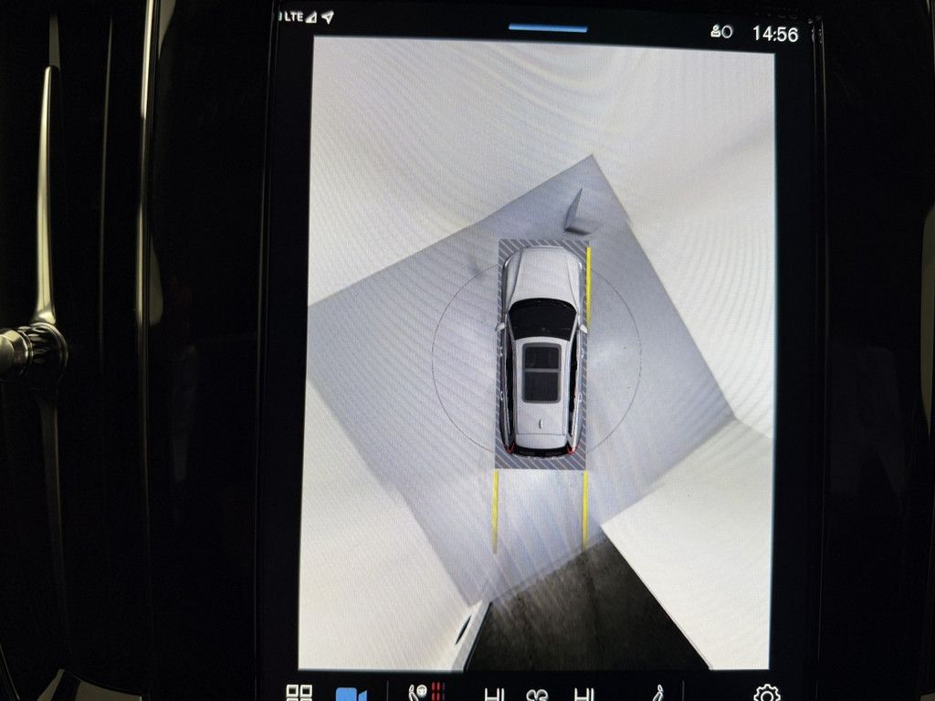 Volvo V60 T6 Ultra Dark Recharge Plug-In Hybrid AWD