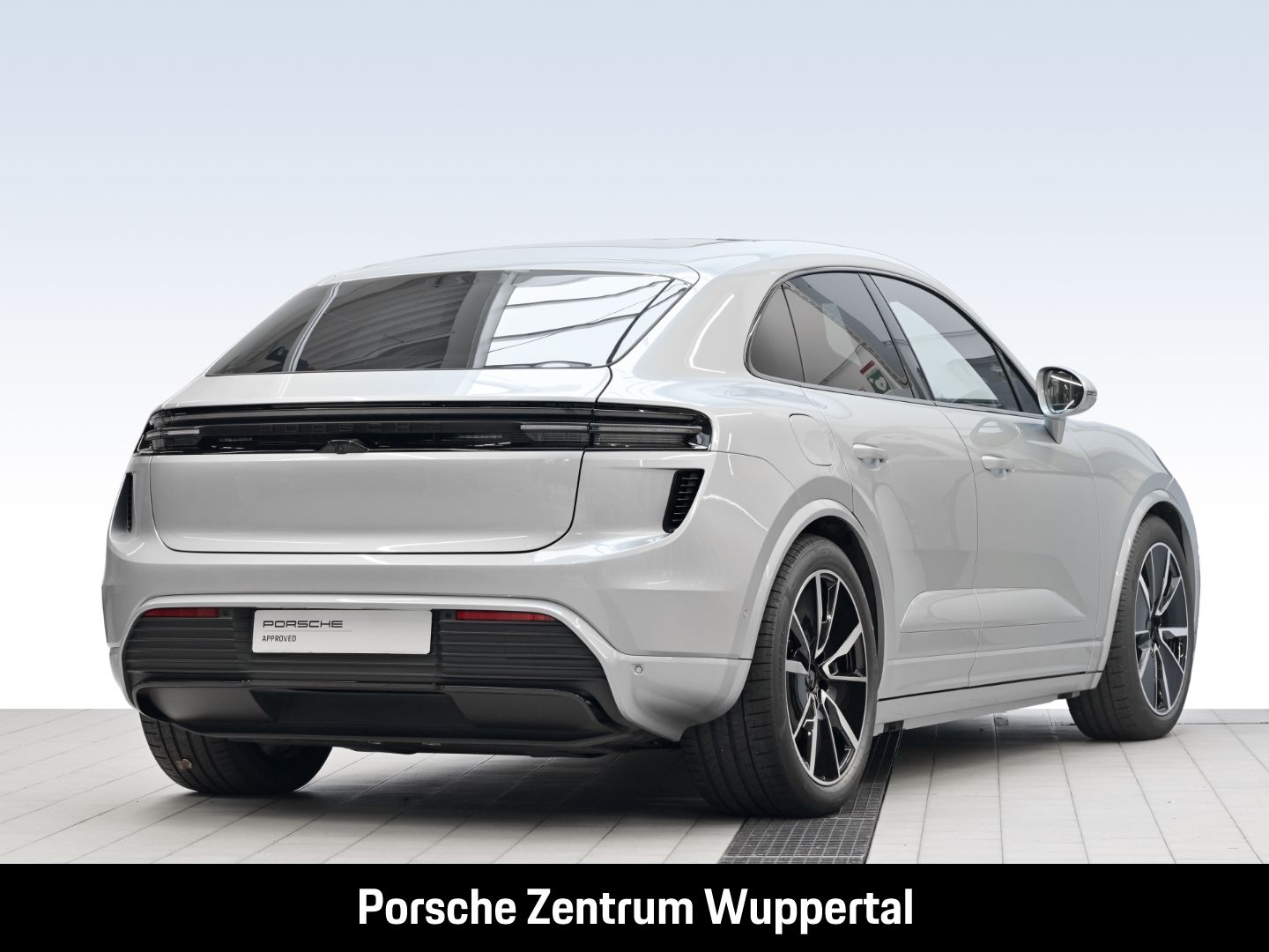 Porsche Macan Turbo*SportChrono*Sitzlüftung*BOSE*Pano*LE