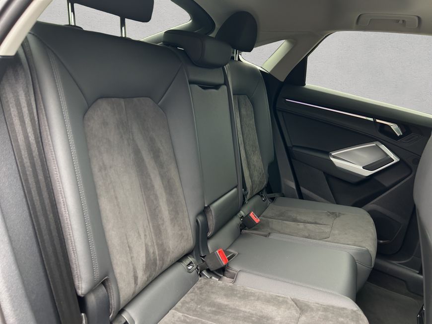 Audi Q3 45 TFSI Sportback quattro S line - Samsaru's Car Outlet