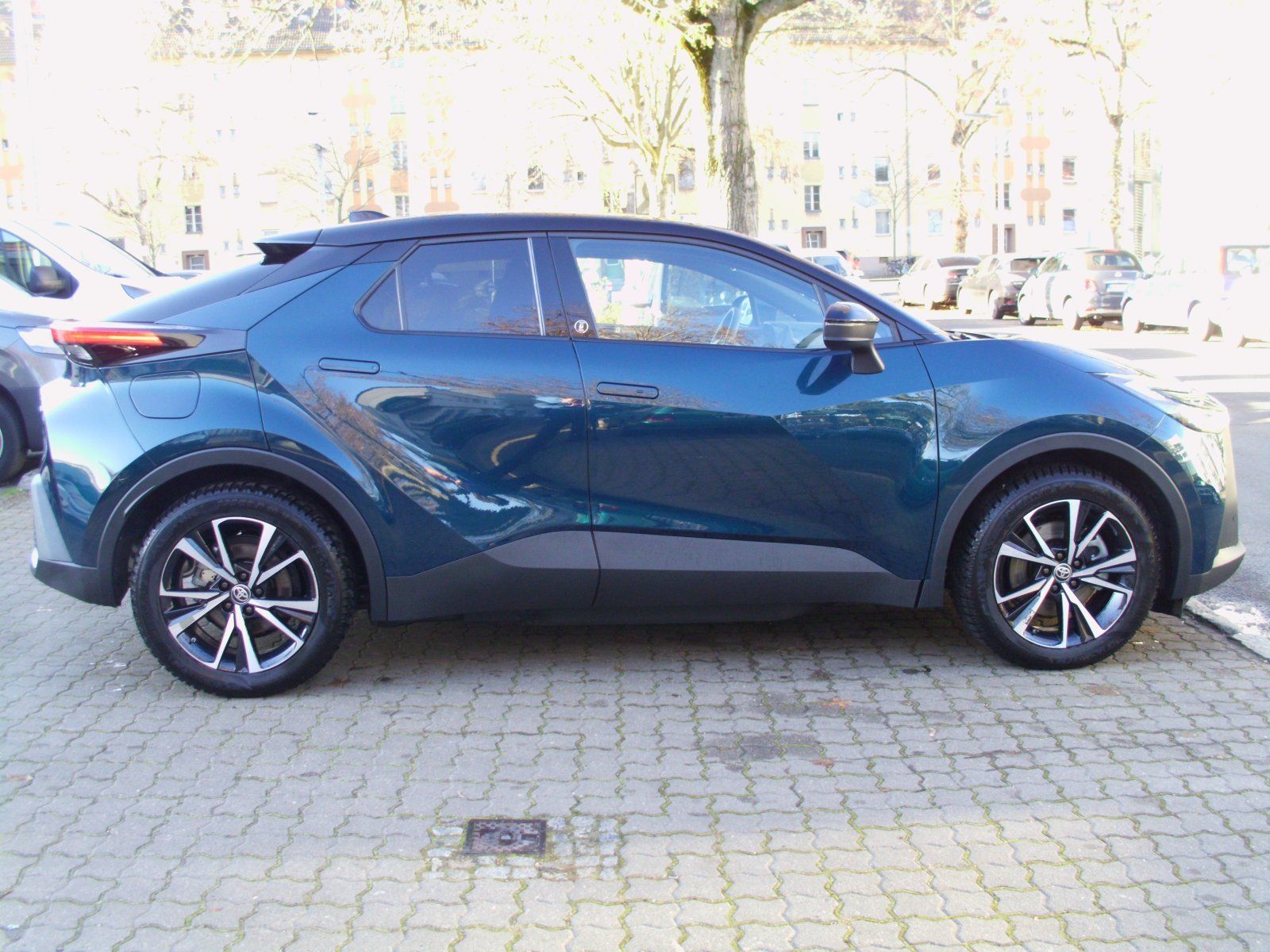 Toyota C-HR  Plug-In Hybrid FWD Team Deutschland