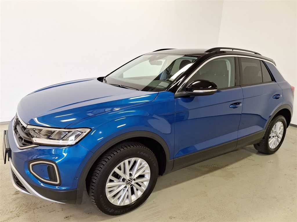 Volkswagen T-Roc Life 1.5 TSI DSG - Samsaru's Car Outlet