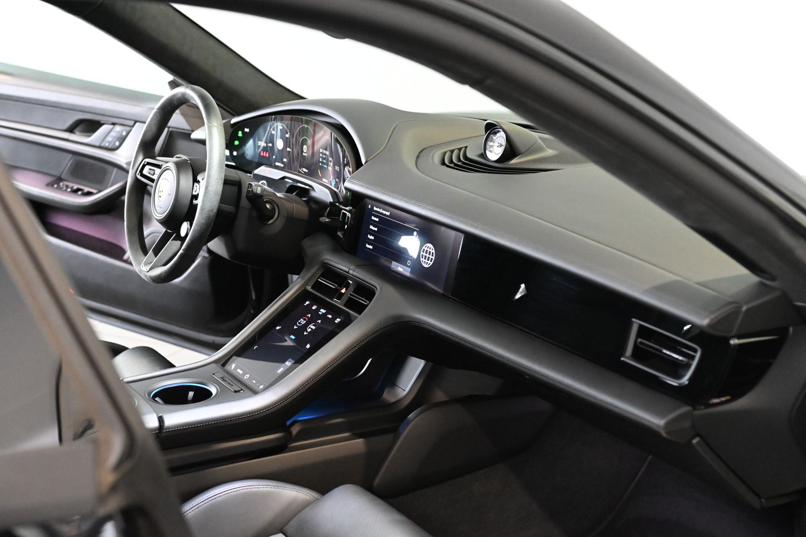 Porsche Taycan Turbo Cross Turismo HUD ACC PCCB Matrix